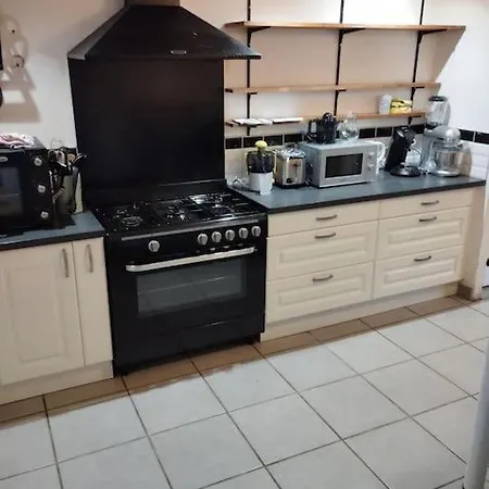Grande Maison Avec Jardin 3*